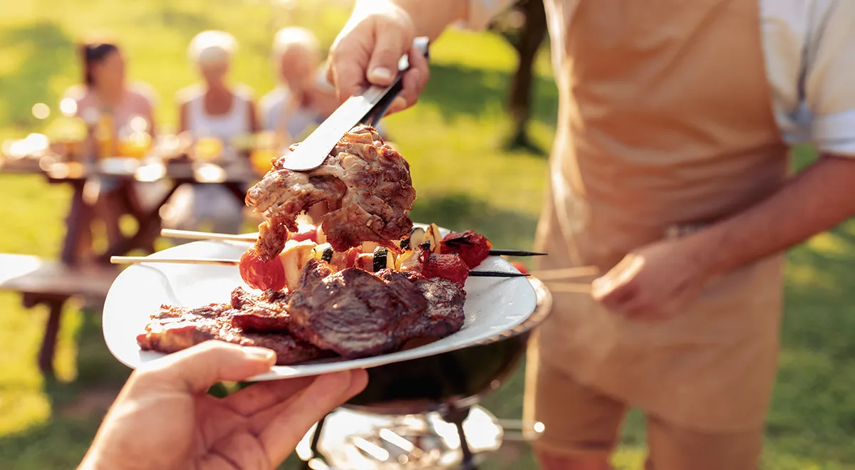 12 trików z grillowaniem i grillowaniem, które pomogą Ci bez względu na Twoje doświadczenie