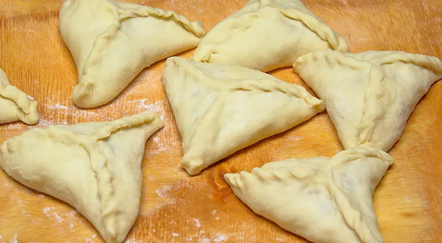 Echpochmaki tatarskie wykonane są w formie trójkątów