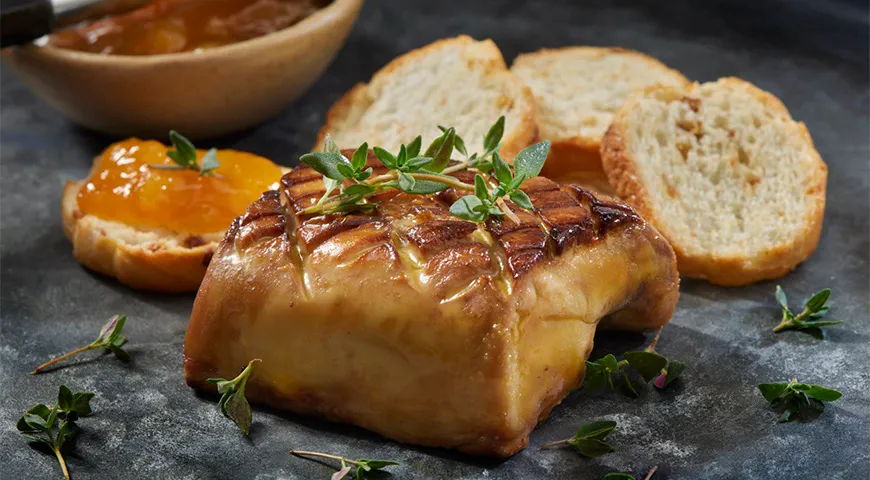 Foie gras z gruszkami balsamicznymi