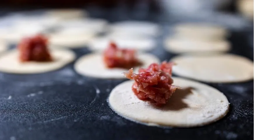 Klasyczne mięso mielone na małe pierogi