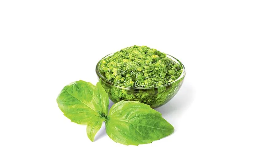 Pesto z orzechami laskowymi jest nie mniej smaczne niż z orzeszkami pinii