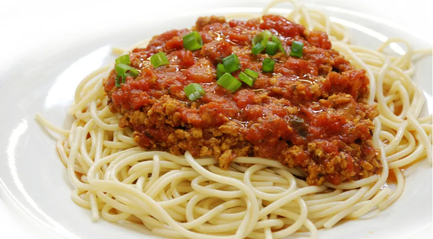 Spaghetti Bolognese z mielonym sosem