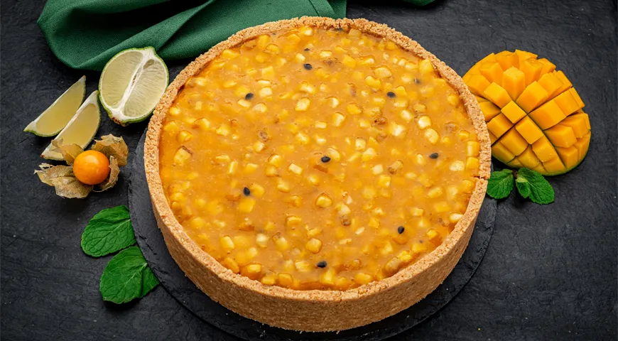 Tropikalna tarta z mango