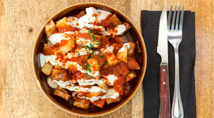 Hiszpania i patatas bravas