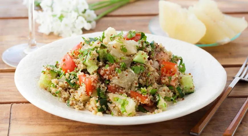 Tabbouleh z pomelo  